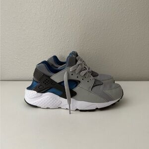 Nike Huarache Grey/Blue/White Youth Boys Sneakers Size 5Y